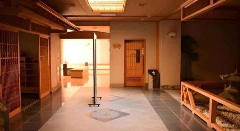 Takeo Onsen Heights Hotell Eksteriør bilde